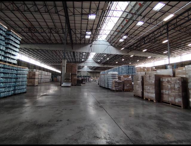13,926M² WAREHOUSE TO LET IN GOSFORTH PARK